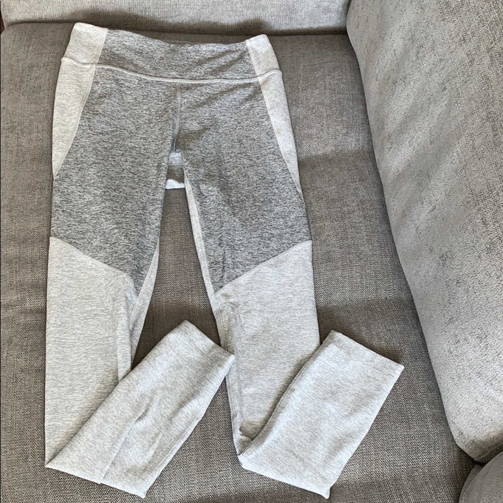 Outdoor Voices two tone grey letting